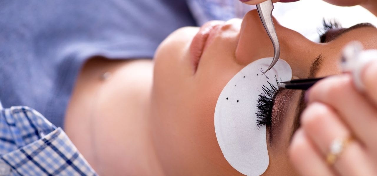 ow to remove eyelash extensions with Vaseline