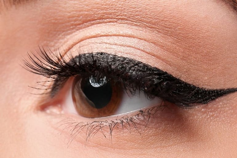 How To Do Bat Wing Eyeliner For Hooded Eyes